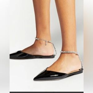 NWOT Jimmy Choo Saeda Flat